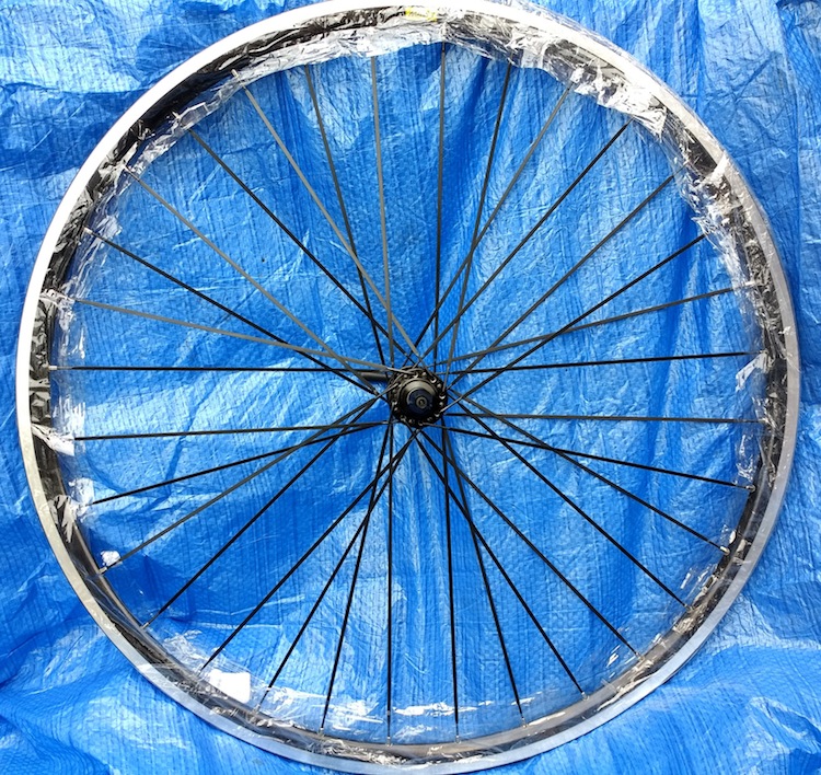 Front wheel, 32-hole hub, 3-cross